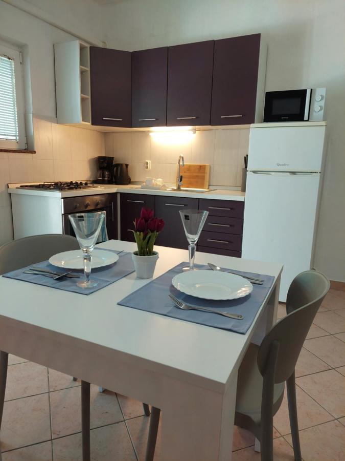 Apartman Lucija Seline ภายนอก รูปภาพ