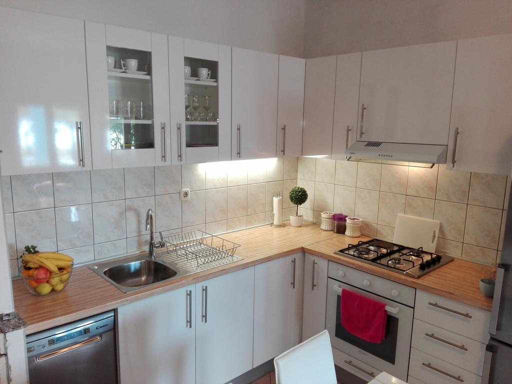 Apartman Lucija Seline ภายนอก รูปภาพ