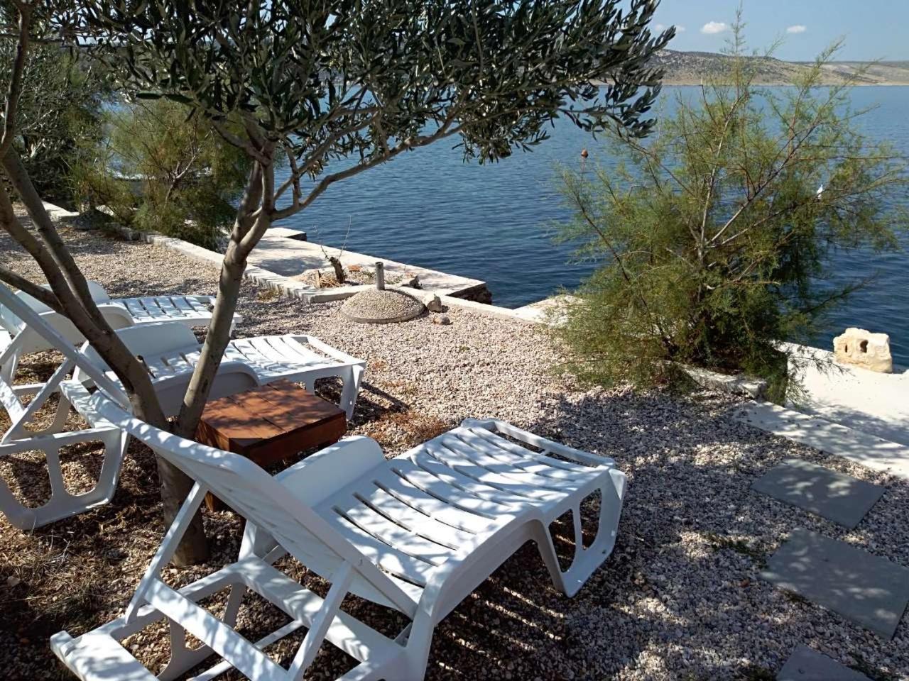 Apartman Lucija Seline ภายนอก รูปภาพ